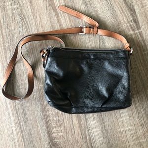 Black cross body bag— vegan leather